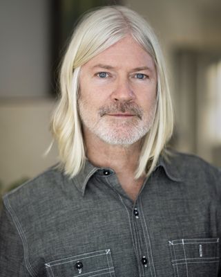 Portrait of Sean Zimmerman, Re Assoc Broker.