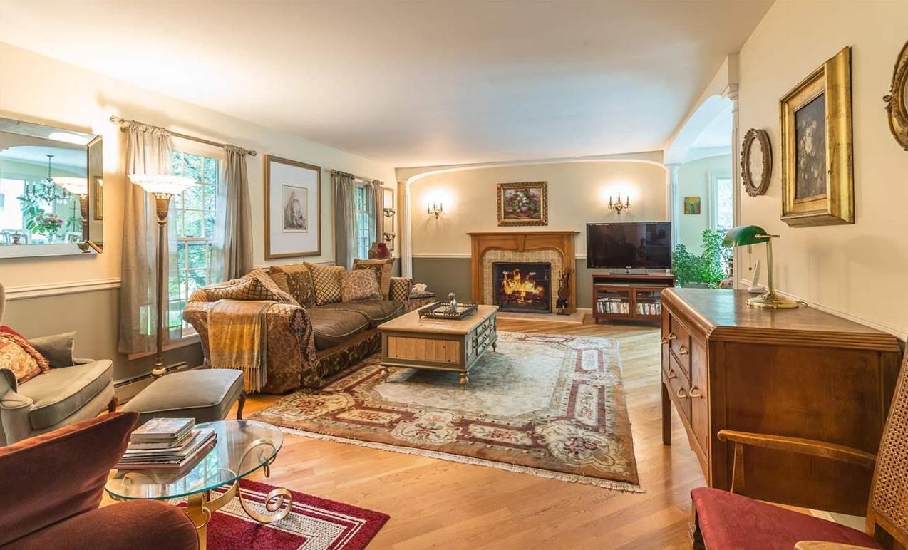 Halter Associates Realty: New Listing: The Enchanted Manor - Luxury Home on Rowe in Woodstock
